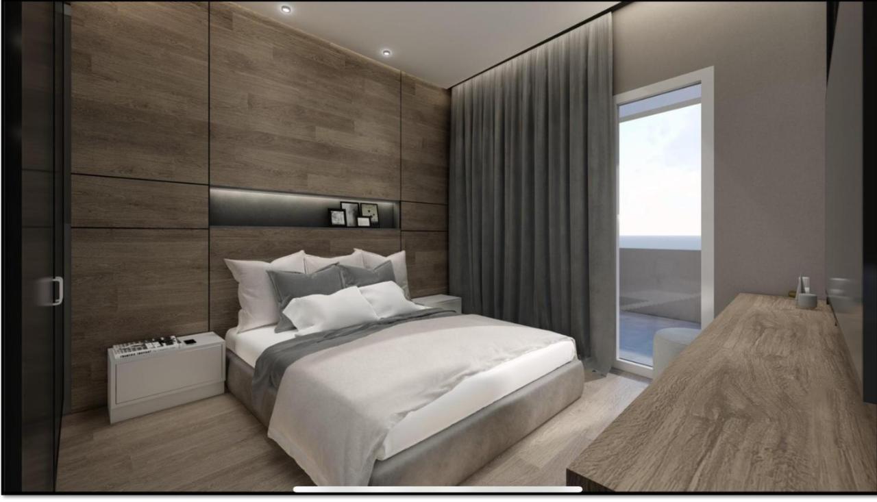 Luxury Townhouse Suite Larissa Bagian luar foto