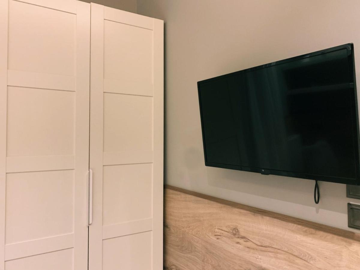 Luxury Townhouse Suite Larissa Bagian luar foto