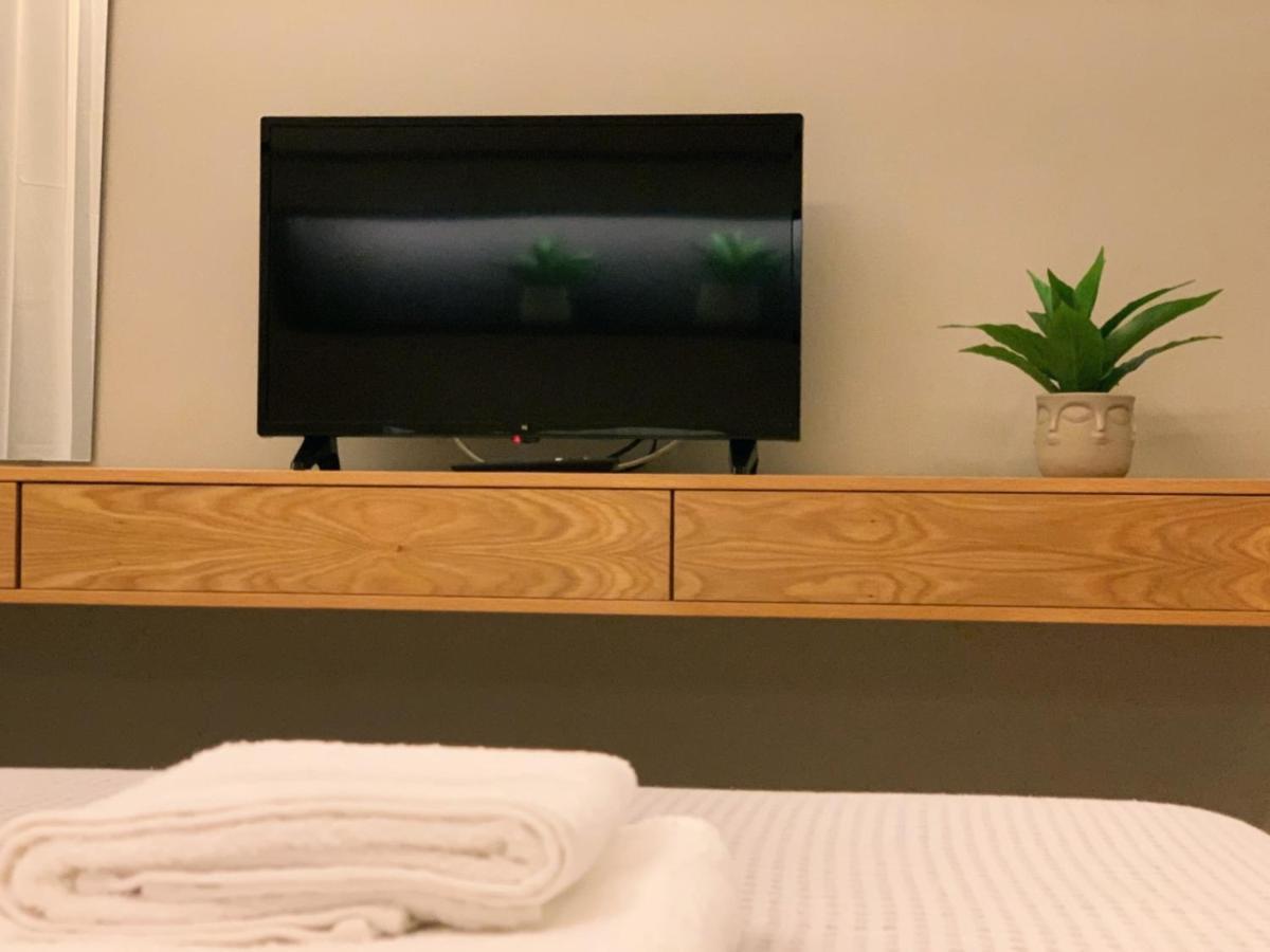 Luxury Townhouse Suite Larissa Bagian luar foto